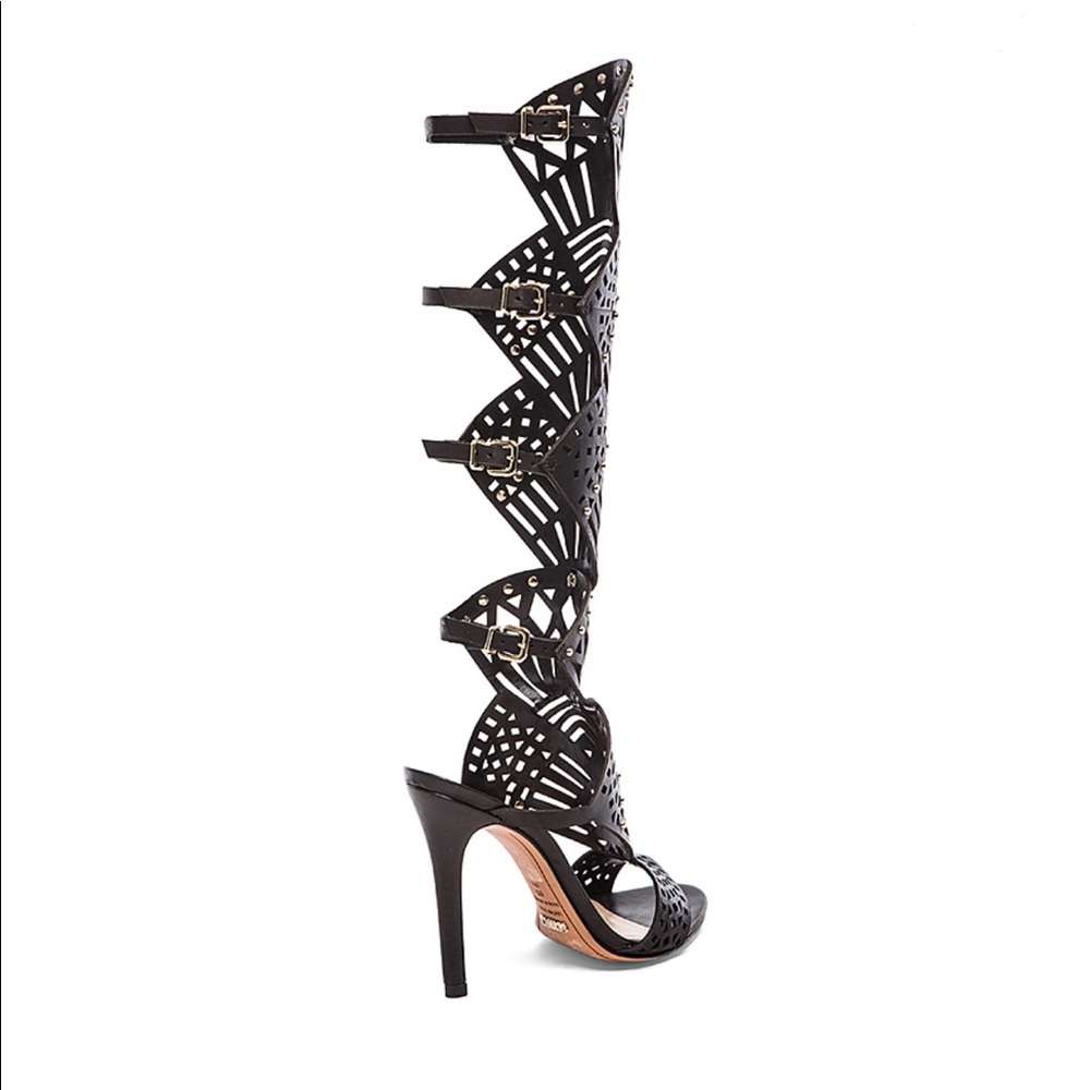 SCHUTZ Brasiliana Convertible Laser-Cut Sandal. - Picture 4 of 6